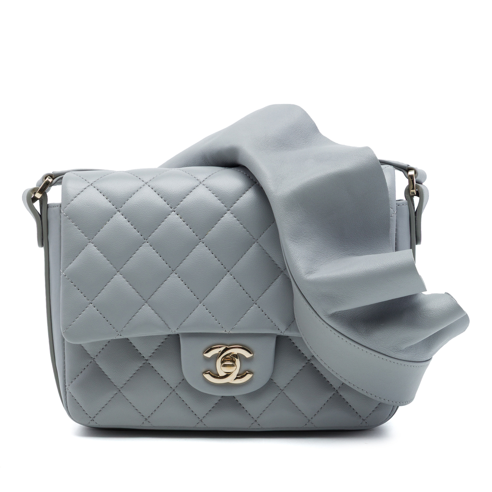 Pre-Loved Chanel Quilted Calfskin Bolero de Chanel Flap